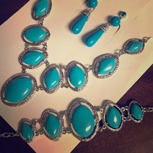 Turquoise Necklace, earrings, and bracelet set.